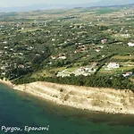 Bamboo Nest By The Sea * Epanomí