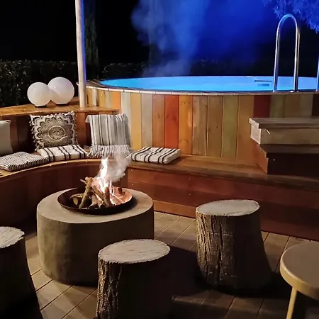بيت للعطل Bamboo Nest By The Sea *